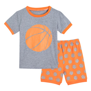 Camiseta y pantalón corto de baloncesto naranja y gris