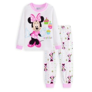 Pijama blanco de dos piezas con estampado de Minnie Mouse