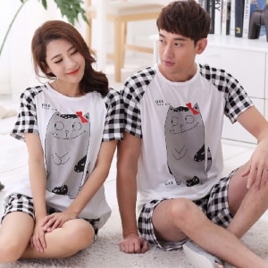 Pijama de gato de algodón de moda para una pareja, usado por una pareja en una casa