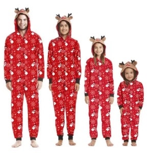 Pijamas navideños con muñecos de nieve para la familia a la moda