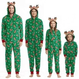 Pijama de Navidad Verde para toda la familia a la moda