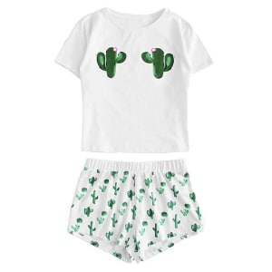 Pijama blanco de dos piezas con estampado de cactus para mujeres a la moda